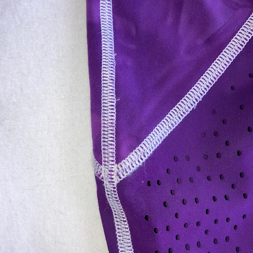 Anew Tight View 4